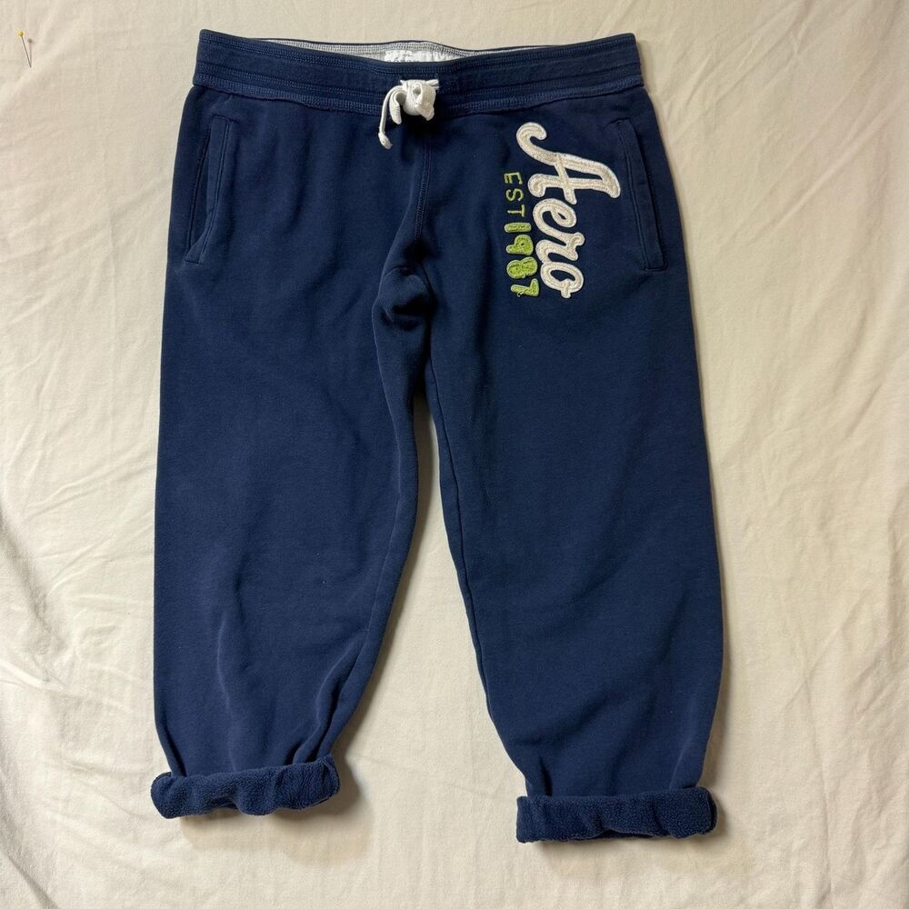 Aeropostale Low Rise Capri Sweatpants Womens Medium Navy Short Joggers Loungwear